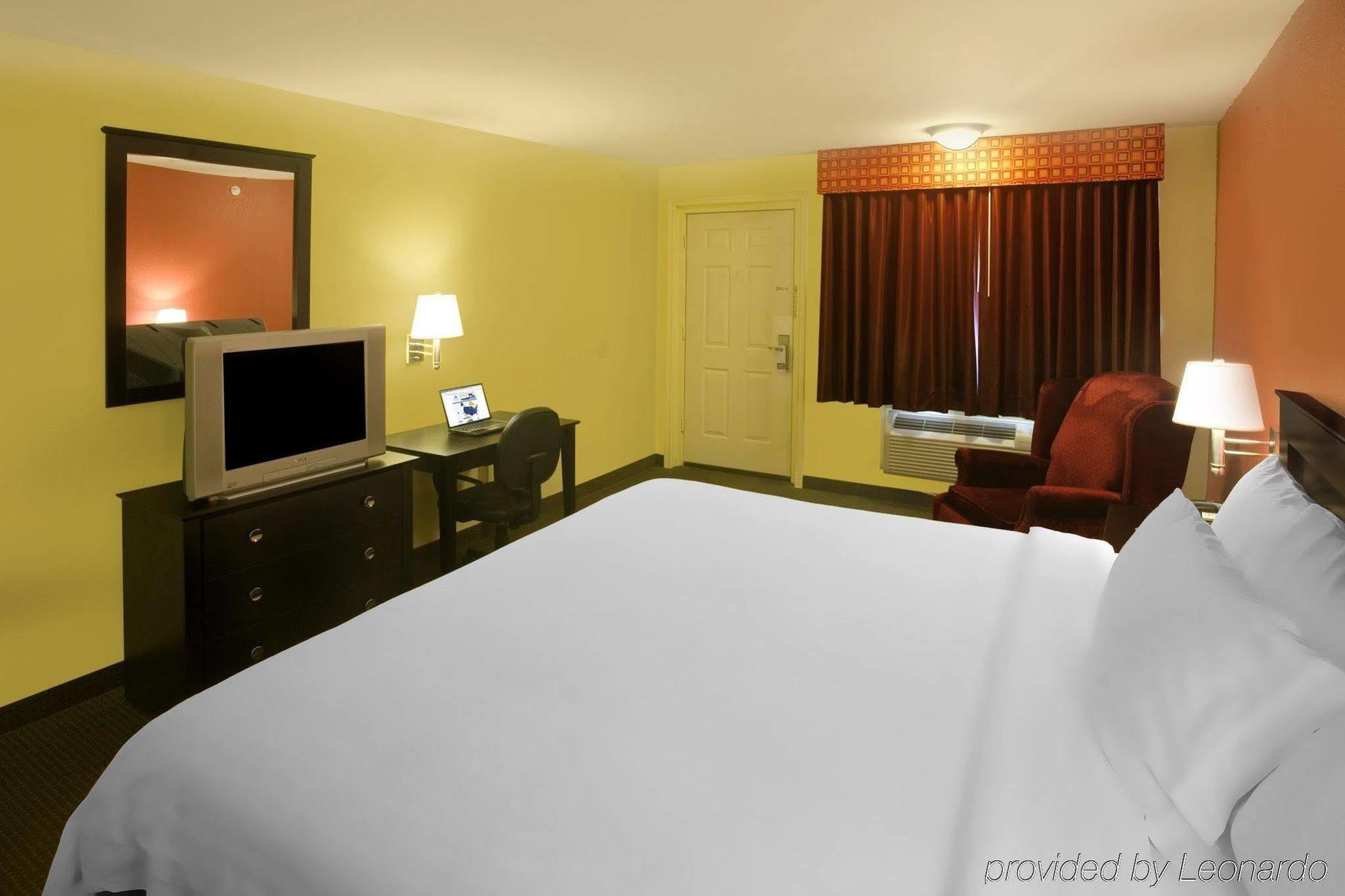 Americas Best Value Inn Waco - Franklin Avenue Exterior photo